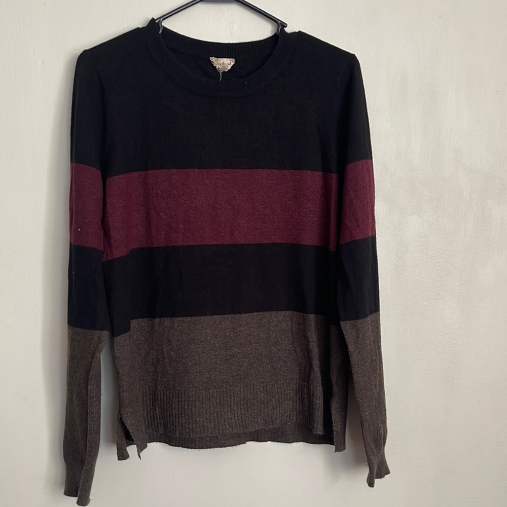Hem & Thread Color Block Pullover Sweater